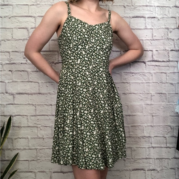 Old Navy green floral Sun dress - Picture 3 of 8